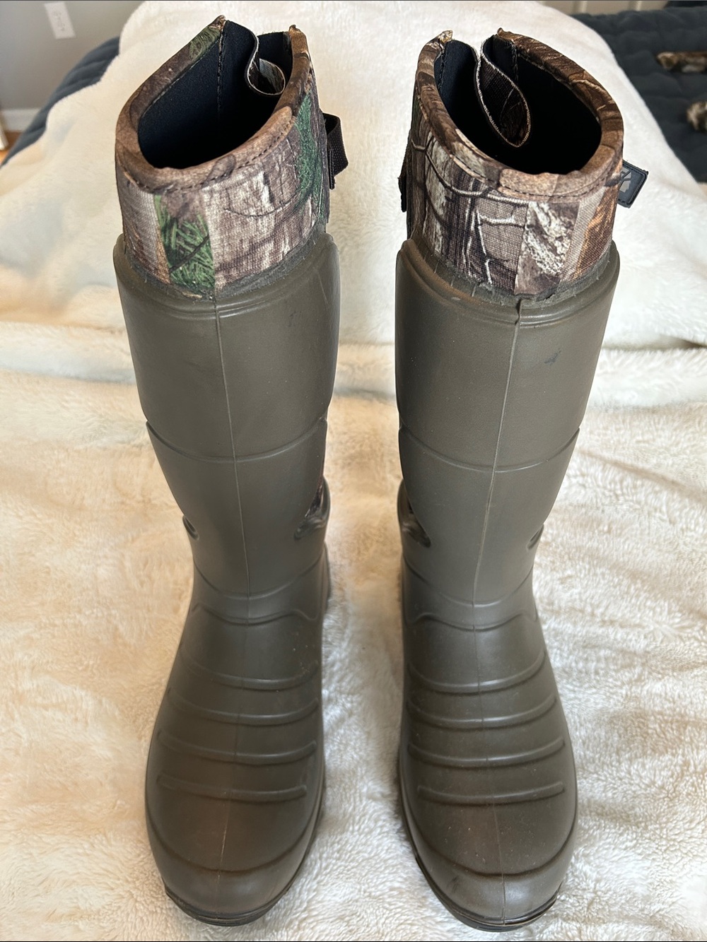 LaCrosse AeroHead 18” 7mm Hunting Boots – Men’s Size 11